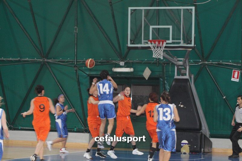 120218 basket 394_tn.jpg